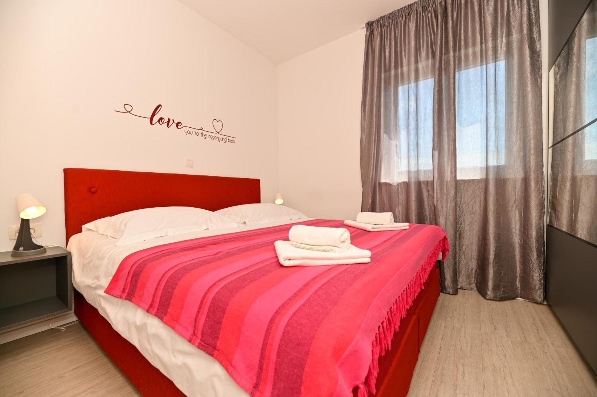 Apartment Marko Trogir Exteriör bild